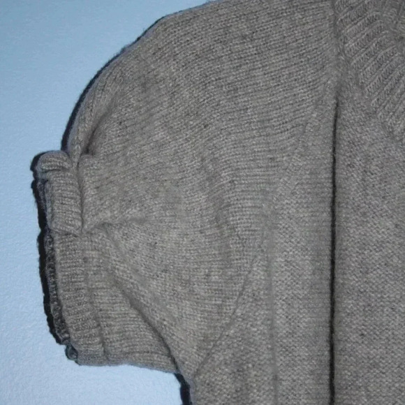Three Toned Long Sweater by BCBG Maxazaria 100% Wool - Picture 5 of 11
